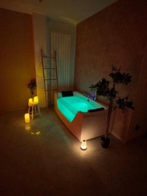Spa d'Anjou, Jacuzzi à 2 min des plages